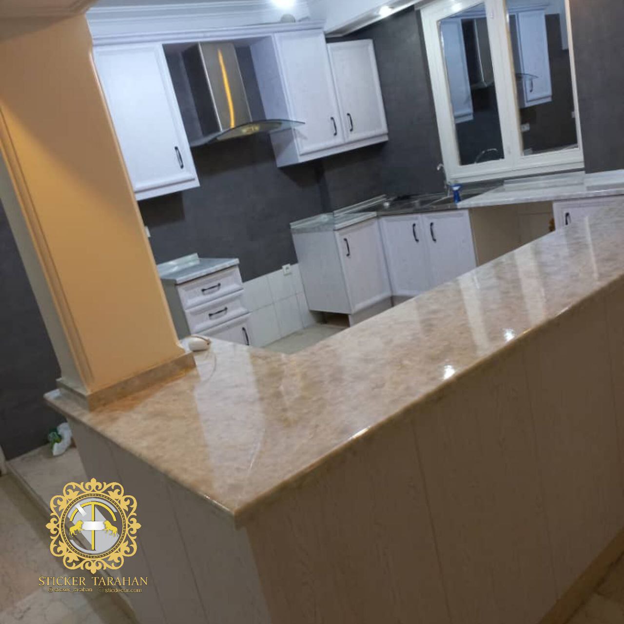 فروش و نصب برچسب و روکش درب کابینت و صفحه 